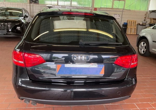 Audi A4 cena 32500 przebieg: 240000, rok produkcji 2009 z Leśna małe 172